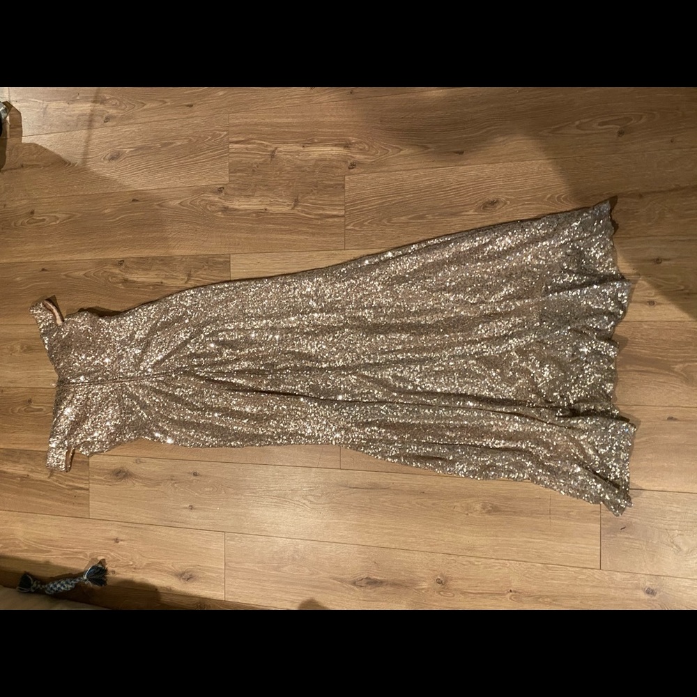 Gorgeous maxi dress